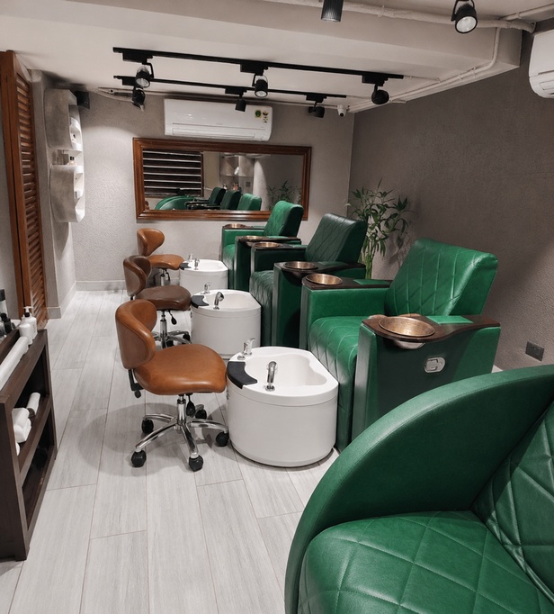 Unisex Salon Services in Delhi